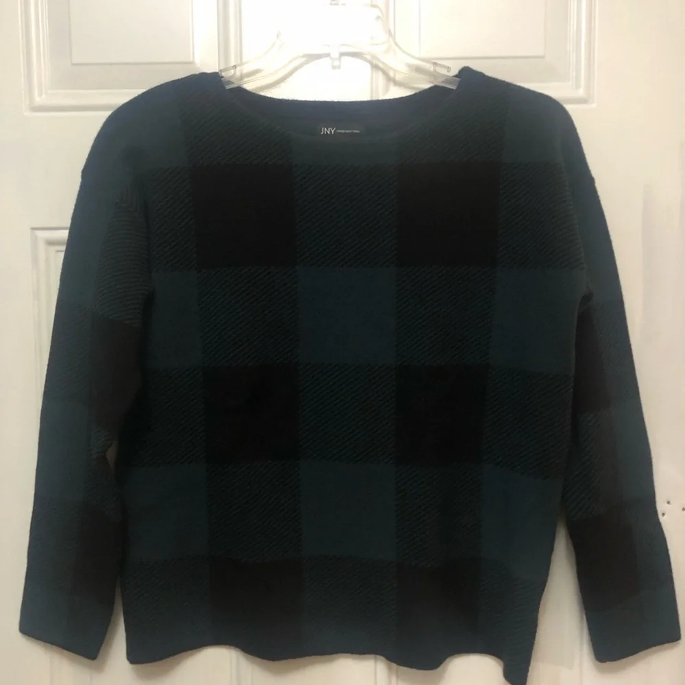 Jones New York (JNY) Beautiful Green Plaid Large Size Sweater.